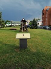 Informacinė lenta, žyminti rašytojos G. Petkevičaitės-Bitės gatvę Panevėžyje. Pastatyta 2018 m., 2025 m. pakeista nauja. Astos Rimkūnienės nuotrauka