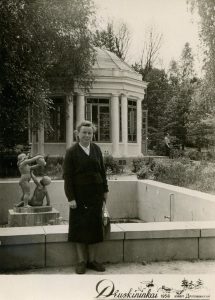 Elena Gabulaitė Druskininkuose. 1958 m. PAVB RKRS F9-1237