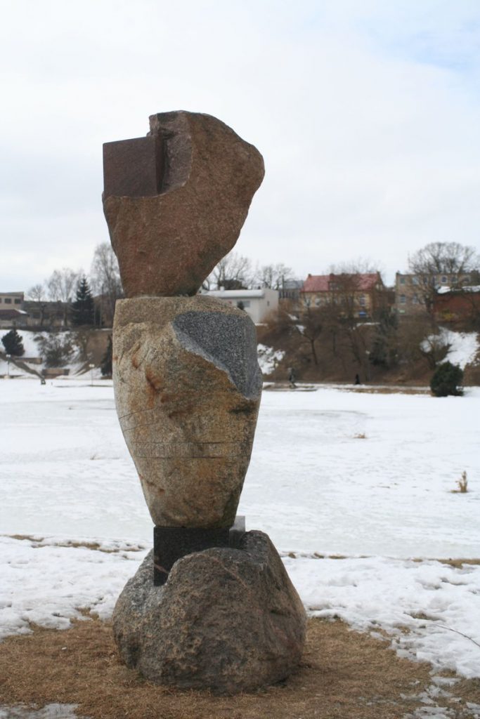 Skulptūra „Kertinis akmuo“. Aivaro Neimonto nuotrauka