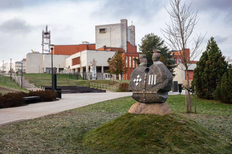 Skulptūra „Valdovai“. Gintaro Lukoševičiaus nuotrauka. 2025 m.