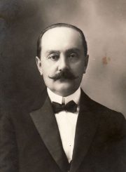 1. Mykolas Konkulevičius – mokyklos įkūrėjas. 1926 m. Nuotrauka iš M. Dirsės archyvo