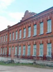 Buvusi Venevo dvasinė mokykla, į kurią Pirmojo pasaulinio karo pabaigoje perkelta į Rusiją evakuota Panevėžio realinė mokykla. Nuotrauka iš www.veneva.ru