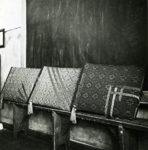 Panevėžio miesto pradžios mokyklos Nr. 1 mokinių sukurtų eksponatų paroda. Apie 1939 m. PAVB F68-101