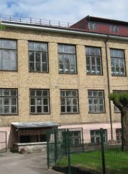 1. Išlikęs Lietuvaičių švietimo draugijos Mergaičių amatų-ruošos mokyklos Panevėžyje pastatas