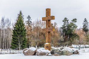 Vyčio kryžius prie Vyčių kaimo. G. Balčiūno nuotrauka iš: https://jp.lt/vyciu-kaimo-bendruomenei-dviguba-svente-lietuvos-ir-kaimo-100-meciai/