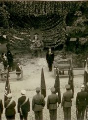 1. Vytauto Didžiojo minėjimo iškilmės prie „Vilniaus“ medžio Panevėžyje. 1930 m.