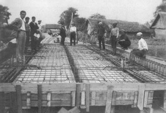 4. Rovėjos tilto statyba ties Parovėja. 1929 m.