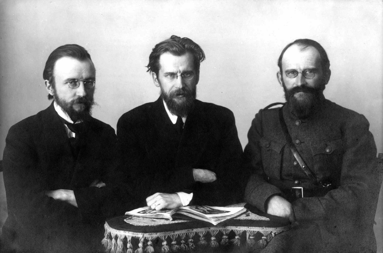 Viktoras, Mykolas ir Vaclovas Biržiškos