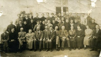 Panevėžio valstybinės gimnazijos mokytojai ir mokiniai. 1923 m. PAVB F35-45