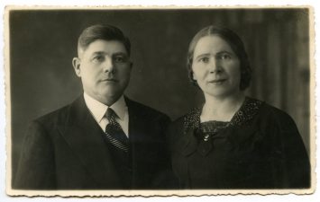 Antanas ir Ona Gabrėnai. Fotogr. I. Frido. 1935 m. PAVB F87-68