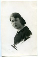 Ona Jocaitė. Foto-Studija, Panevėžys. 1923 m. PAVB F80-517