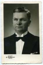 Pedagogas, muzikas Mykolas Karka. Fotogr. J. Žitkaus. Apie 1940 m. PAVB F12-231