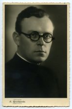 Kunigas Adolfas Stašys. Fotogr. L. Greiserio. 1939 m. PAVB F83-34
