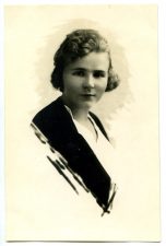 Elena Varevičiūtė-Lukšionienė. Fotogr. A. Gutnero. Panevėžys. 1928 m. PAVB F80-527