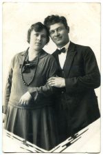Alfonsas ir Emilija Knizikevičiai. Foto I. Frido. Apie 1930 m. PAVB F141-44
