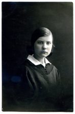Elena Žukauskaitė. Fotogr. J. Trakmano. Panevėžys. Apie 1918 m. PAVB F115-150