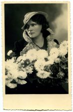 Nežinomos moters portretas. Fotogr. J. Žitkaus. Panevėžys. 1936 m. PAVB F153-115