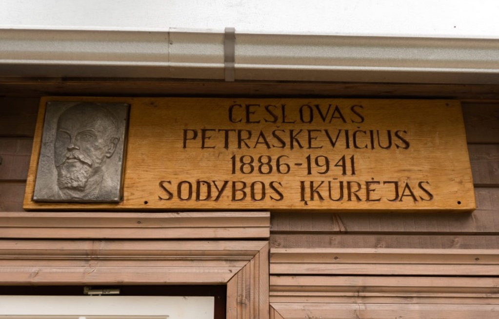 Atminimo lenta Česlovui Petraškevičiui. Nuotrauka Mazylis Media