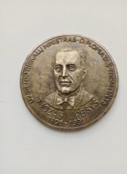 Juozo Urbšio bareljefas. Algimanto Kolinio nuotrauka