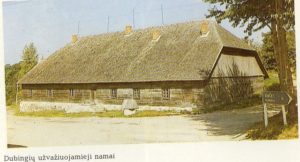 Dubingių užvažiuojamieji namai: [nuotrauka] // Kultūros paminklų enciklopedija. Vilnius, 1996. T. 1: Rytų Lietuva, d. 1, p. 185