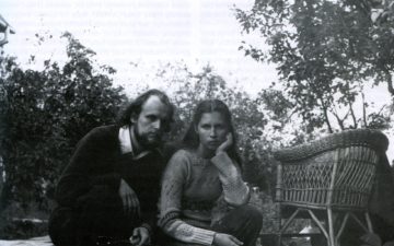 Giedrimundas Gabrėnas su žmona Regina. Nuotrauka iš žurnalo „Krantai“, 2007, nr. 3. Fotografas nežinomas