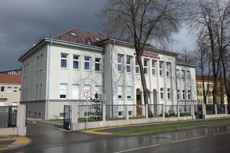 Panevėžio apskrities savivaldybės rūmai. Dabar – Panevėžio rajono poliklinika. Giedriaus Zauros nuotrauka