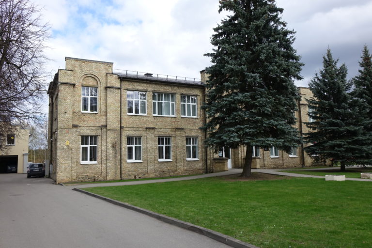Panevėžio lenkų gimnazijos pastatas. Dabar – Panevėžio „Šviesos“ specialiojo ugdymo centras“. Giedriaus Zauros nuotrauka