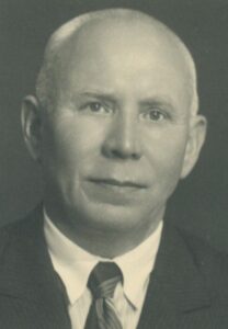 2. Juozas Zikaras Kaune. [1938 m.]. Lietuvos literatūros ir meno archyvas. F. 377, ap. 1, b. 3, l. 11