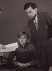 Repeticijoje: aktoriai Vaclovas Blėdis, Liudvika Marija Adomavičiūtė, Romualdas Klasčius, Donatas Banionis. Apie 1957 m. PAVB FKV-440-16