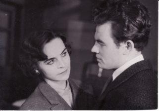 A. Arbuzovas „Tania“ (rež. Vaclovas Blėdis), 1963 m. Laimutė Liesytė – Marija Šamanova, Česlovas Pažemeckas – Germanas. Fotogr. Kazimiero Vitkaus. PAVB FKV-172-20-2