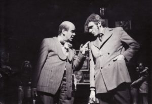 J. Grušas „Pijus nebuvo protingas“ (rež. Juozas Miltinis), 1974 m. Gediminas Karka – Garunkštis, Liubomiras Laucevičius – Brukas. Fotogr. Kazimiero Vitkaus. PAVB FKV-208/4-1