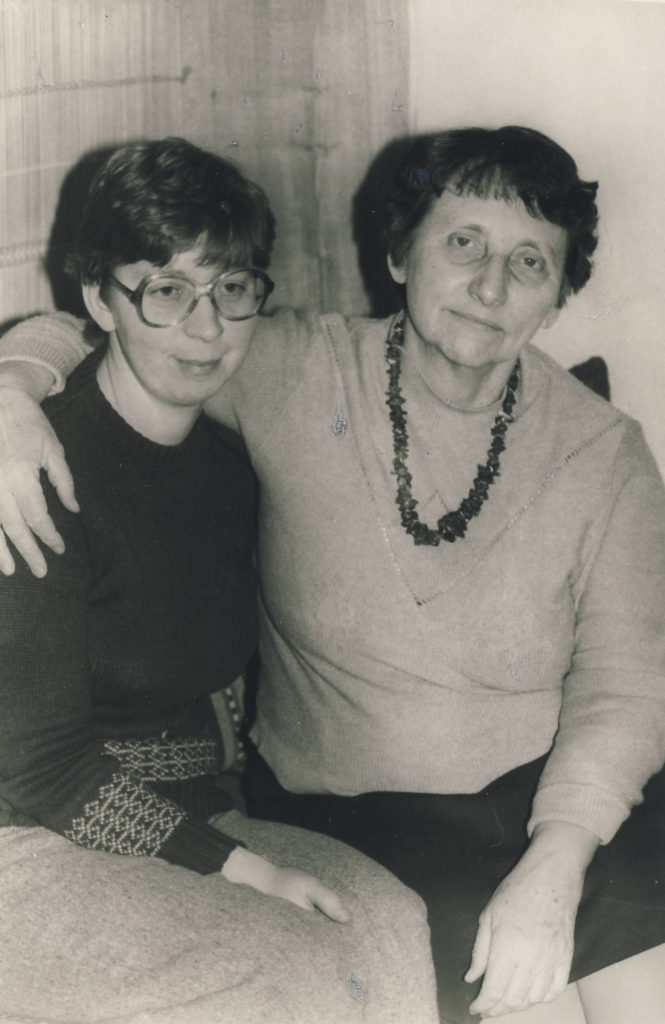 Vanda Zaborskaitė su įdukra Virgilija Stonyte. Vilnius. Apie 1987 m. PAVB skaitmeninis archyvas