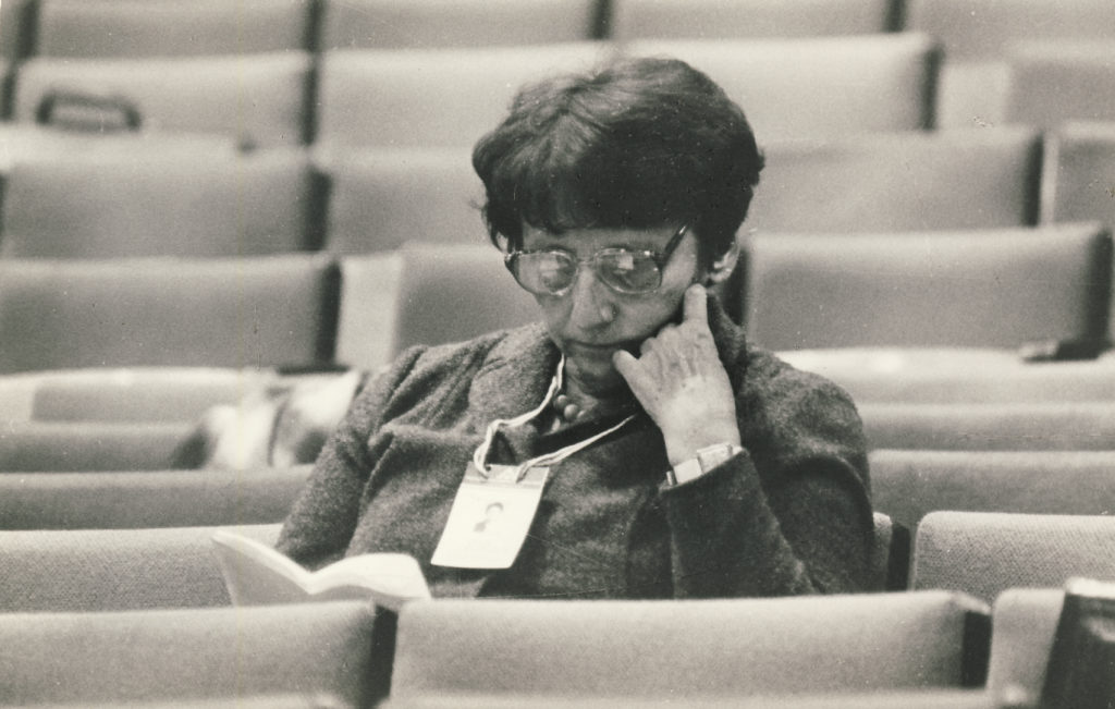 Prof. Vanda Zaborskaitė Lietuvos Persitvarkymo Sąjūdžio Steigiamajame suvažiavime 1988 m. spalio 22–23 d. PAVB skaitmeninis archyvas