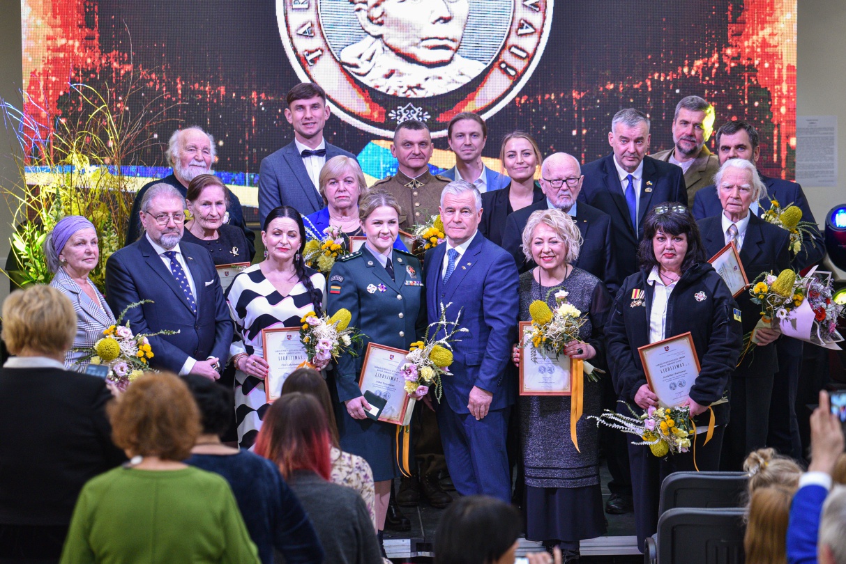 2023 m. Gabrielės Petkevičaitės-Bitės atminimo medalio „Tarnaukite Lietuvai“ laureatai. P. Židonio nuotrauka
