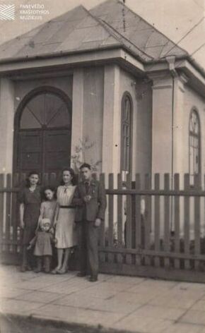 Karaimų kenesa Panevėžyje. 1948 m. Nuotrauka iš Panevėžio kraštotyros muziejaus rinkinių