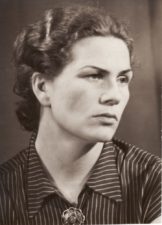 Eugenija Šulgaitė. Panevėžys, 1955 m. Fotogr. Kazimiero Vitkaus. PAVB FKV-437/42