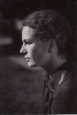 Eugenija Šulgaitė. Panevėžys, apie 1956 m. Fotogr. Kazimiero Vitkaus. PAVB FKV-419/2-2