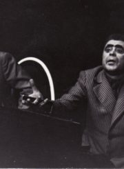 J. Grušas „Pijus nebuvo protingas“ (rež. Juozas Miltinis), 1974 m. Enrikas Kačinskas – Pijus, Donatas Banionis – Brukas. Fotogr. Kazimiero Vitkaus. PAVB FKV-208/7-1