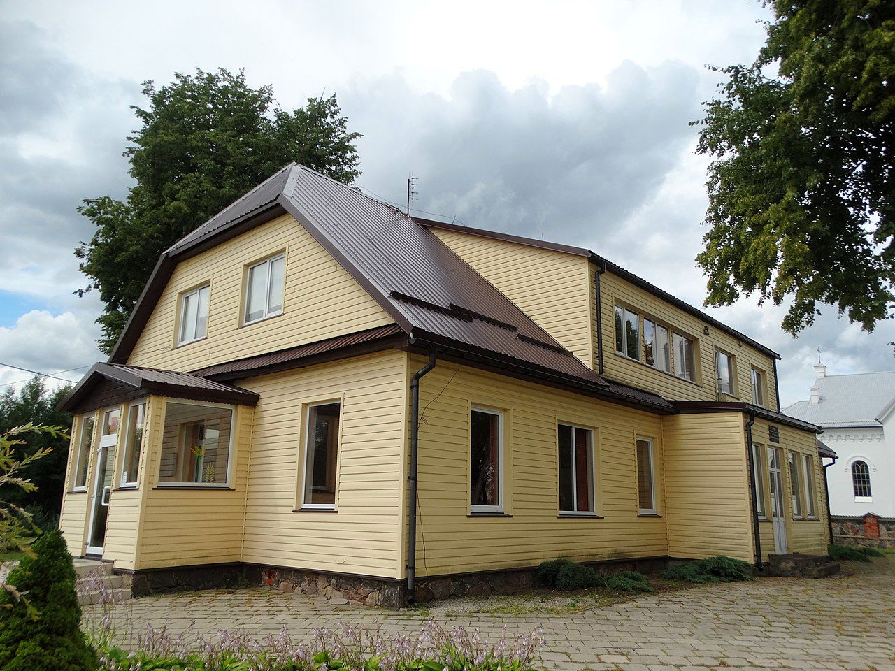 Karsakiškio Strazdelio pagrindinė mokykla