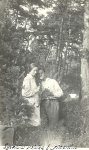 Juozas Barisas ir Sofija Stalionytė Palangoje. 1927 m. PAVB, skaitmeninis archyvas