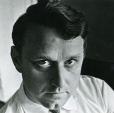 Bronius Kutavičius. S.l., apie 1970 m. Panevėžio apskrities G. Petkevičaitės-Bitės viešoji biblioteka, Broniaus Kutavičiaus rankraščių fondas F126-5
