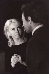 V. Miliūnas „Karuselė“ (rež. Vaclovas Blėdis), 1970 m. Irena Vasiulytė – Asta Butkutė, Algirdas Paulavičius – Feliksas Ramelis. Fotogr. Kazimiero Vitkaus. PAVB FKV-195-18-1