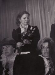 Irena Vasiulytė – Balio žmona Regina filme „Parodų rūmai“, (rež. Marijonas Giedrys, Andrius Šiuša, 1988 m.). Fotografija iš Irenos Vasiulytės asmeninio archyvo