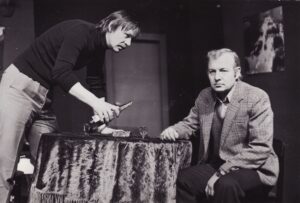 K. Saja „Surūdijęs vanduo“ (rež. Donatas Banionis, Gediminas Karka), 1981 m. Aurimas Babkauskas – Algirdas, Alfredas Dukšta – Jurgis Jomantas. Fotogr. Kazimiero Vitkaus. PAVB FKV-229-7-2