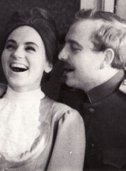 M. Bulgakovas „Didysis prologas“ (rež. Juozas Miltinis), 1970 m. Gražina Urbonavičiūtė – Jelena Vasiljevna Talberg, Alfredas Dukšta – Viktoras Viktorovičius Mišlajevskis. Fotogr. Kazimiero Vitkaus. PAVB FKV-194-8-3