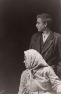 A. Vienuolis „Prieblandoje“ (rež. Juozas Miltinis), 1970 m. Eugenija Šulgaitė – Gaškienė, Alfredas Dukšta – Edvardas. Fotogr. Kazimiero Vitkaus. PAVB FKV-86-18-3