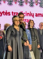 Nuotrauka iš: https://zum.lrv.lt/lt/naujienos/pagerbti-tautinio-paveldo-puoseletojai-8o0H/