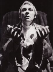 P. Shafferis „Amadeus“ (rež. Donatas Banionis), 1983 m. Aurimas Babkauskas – Antonijus Saljeris. Fotogr. Kazimiero Vitkaus. PAVB FKV-239-6-8