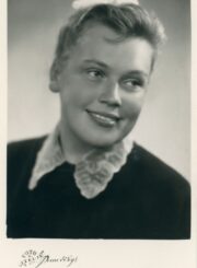 Giedrė Puodžiukaitytė. Panevėžys. 1959 m. PAVB, Benedikto Puodžiukaičio fondas F56-217