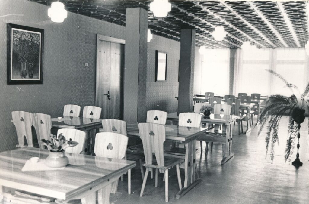 Panevėžio elektrotechnikos gamyklos valgykla. Apie 1982 m. PAVB, Panevėžio miesto pramonės įmonių fondas F63